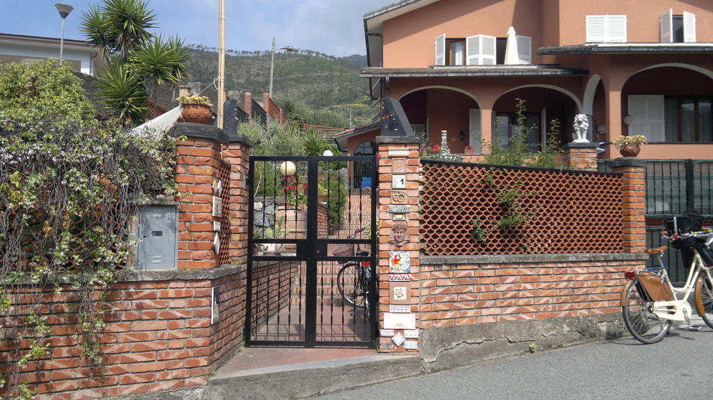 Casa Vancanza Sciamandola Levanto Cameră foto